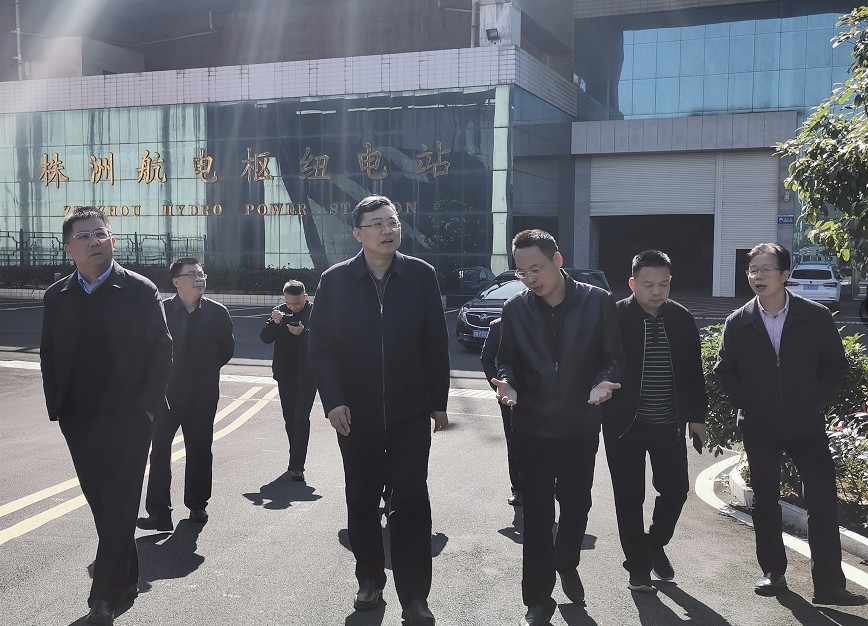 集团总经理苏德辉一行赴株洲航电分华体买球督查安全生产经营工作