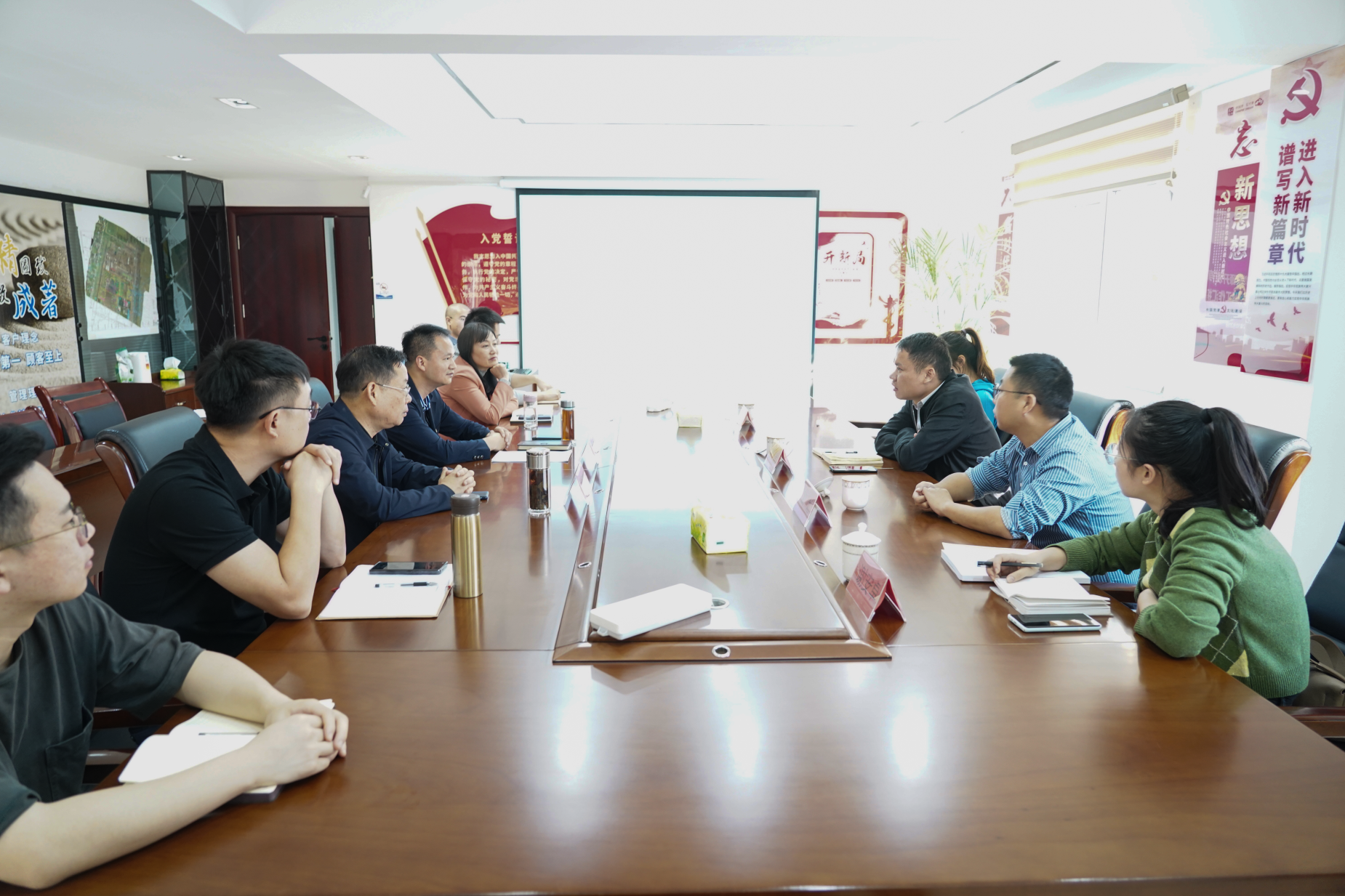 共青团益阳市委对益沅华体买球市级“青年文明号”创建工作进行实地验收